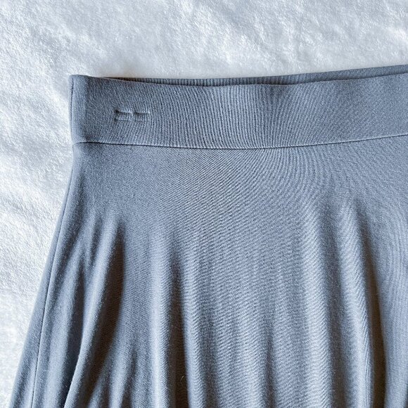 Women’s New York & Company Skater Skirt | Gray | Knee Length | Small | Stretch - Picture 5 of 8